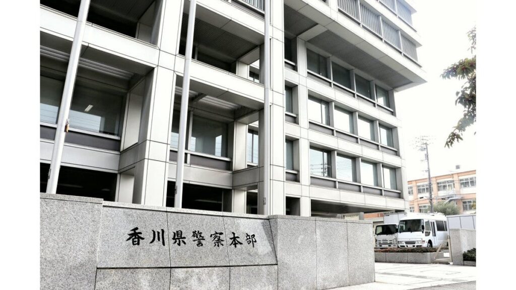 [ニュース] 港内に沈んでいた乗用車から白骨遺体、性別は不明…測量作業中にソナーに反応