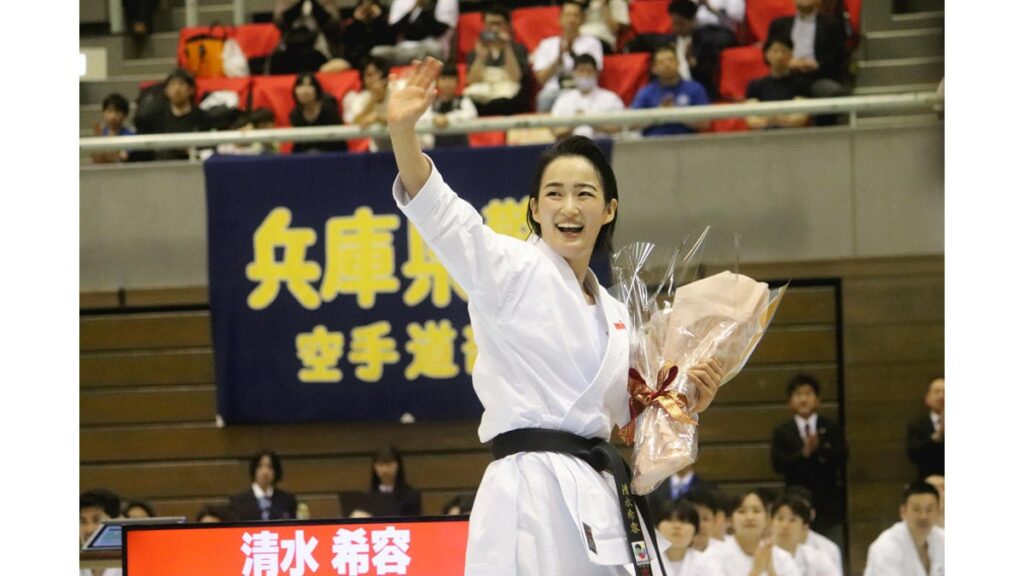 [その他] 空手・清水希容が現役最後の演武…引退のきっかけは両膝のけが、今後は「常に空手が横にある人生」
