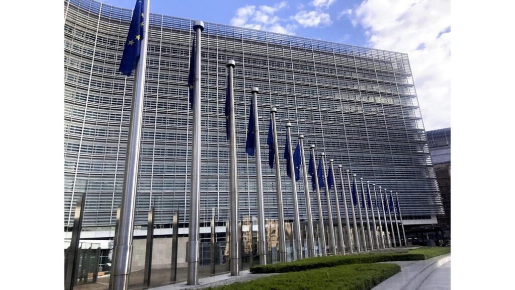 [国際] ＥＵ、ロシア凍結資産活用で正式合意…５０００億円程度の運用益をウクライナ支援に