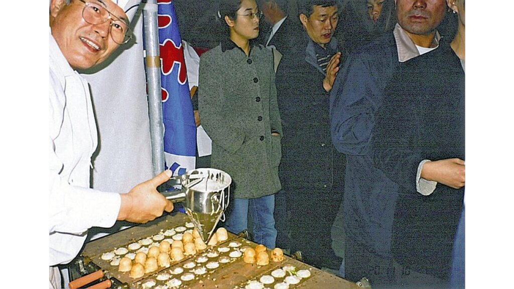 [道あり] 「八ちゃん堂」ＦＣ急拡大も品質の差でブランド危機…電子レンジでひらめいた「大量に作って冷凍すれば」