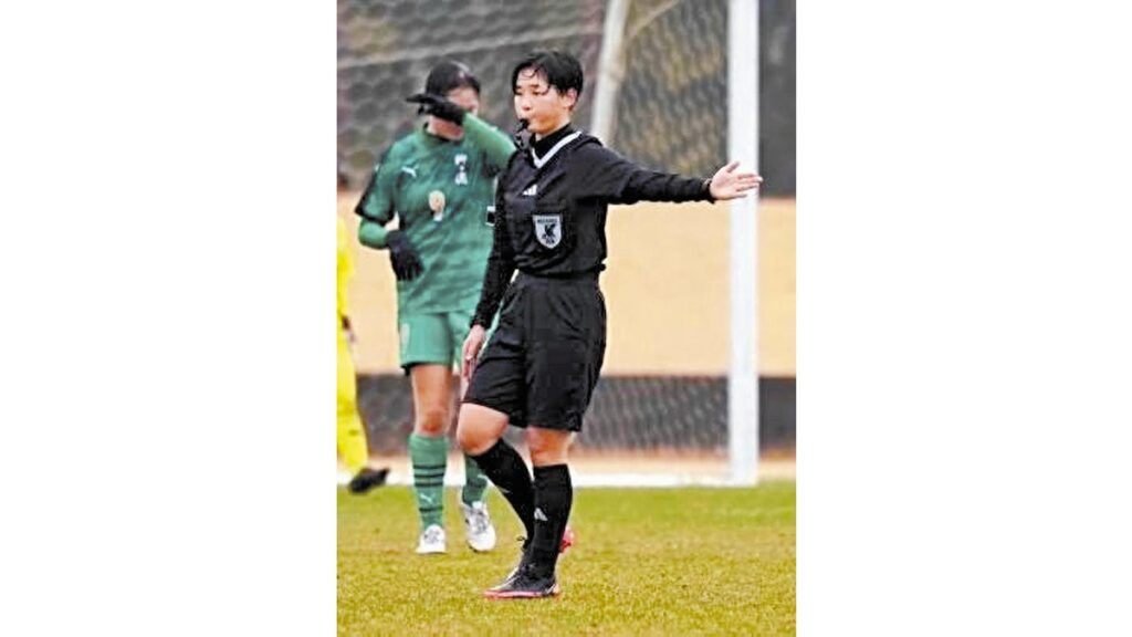 [サッカー] 大分の女子高生、ＪＦＡ公認２級審判員に…サッカー部マネジャー務めながら勉強「Ｗ杯ピッチが夢」
