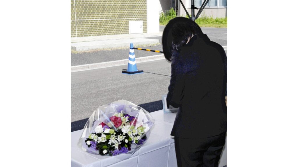 [ニュース] 大島商船高専生いじめ自殺８年、追悼の献花式…関与の学生に母親「会って話をしてみたい」