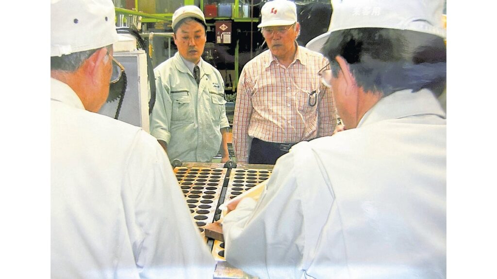 [道あり] 誰も見たことない「冷凍たこ焼き」甲子園球場で完売…知名度は全国区、生産能力１日１００万個に