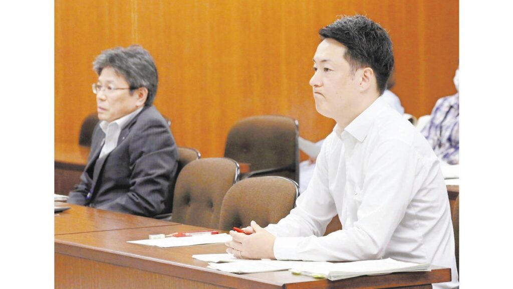 [社会] 迷いクジラ「淀ちゃん」処理後、担当課長が委託業者と会食…市の試算額を伝えた職員も