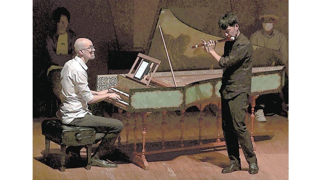 [音楽] 柴田俊幸＆アンソニー・ロマニウクのデュオ・リサイタル…古今の楽器で混交の調べ