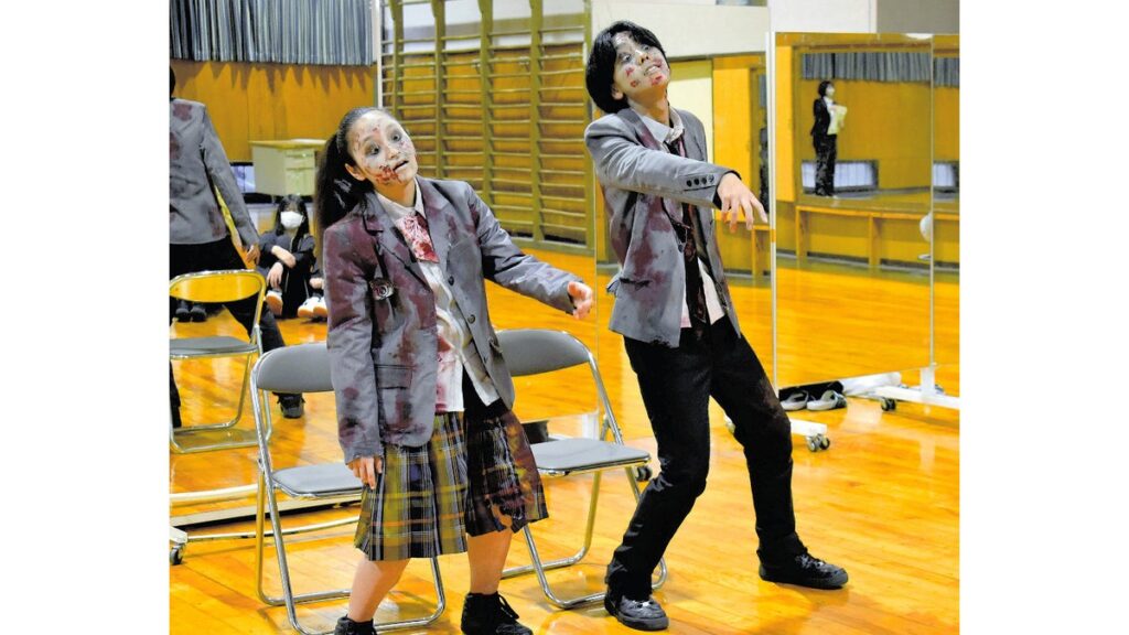 [社会] わたらせ渓谷鉄道にゾンビ列車再び…６～９月、地元高校生のダンスで進化