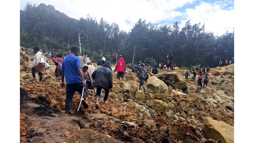 [国際] パプアニューギニアで大規模な地滑り、３００人死亡か…道路寸断で救助活動は難航