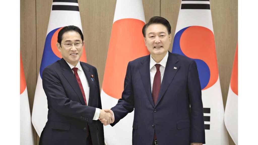 [政治] 日韓首脳、来年の国交正常化６０年に向けた準備で一致…岸田首相「強い思い共有できた」