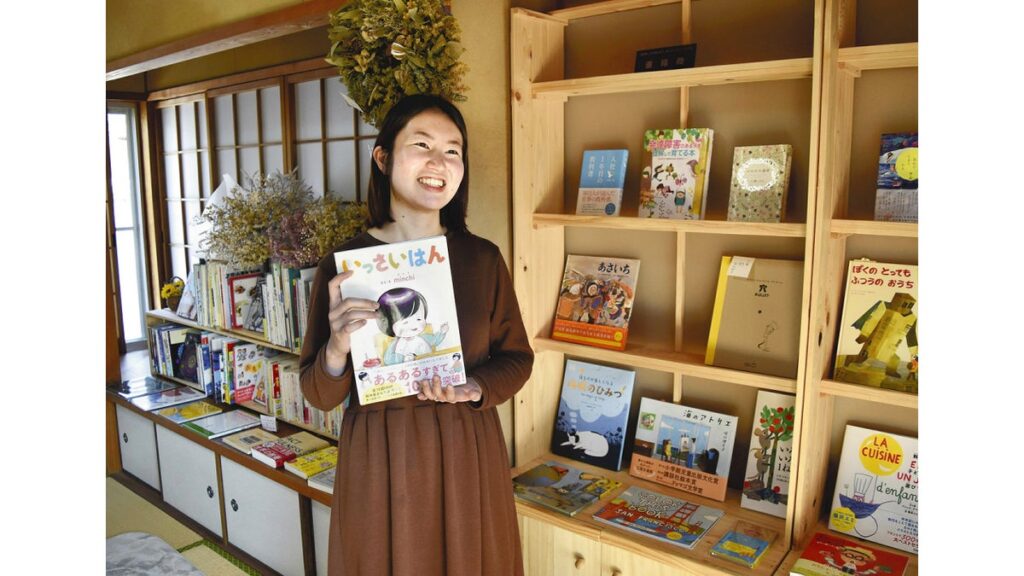[ニュース] コロナ拡大きっかけに東京から福岡移住…那珂川市に１軒だけの書店開店「人が集まる場所に」