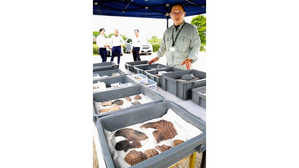 [ニュース] 熊本市の「黒橋貝塚」から３０年ぶりに埋葬人骨、縄文人のルーツ探る…土器も多数出土