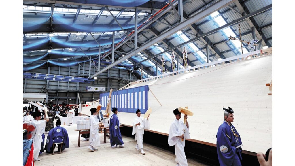 [ニュース] 首里城復元へ棟上げ「工匠式」…宮大工ら安全など祈願、２０２６年秋に完成予定