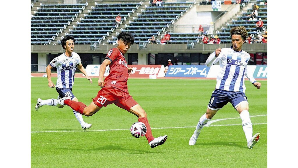 [ニュース] サッカーＪ２・ロアッソ熊本、終了間際にＰＫ献上し黒星…山形に０―１