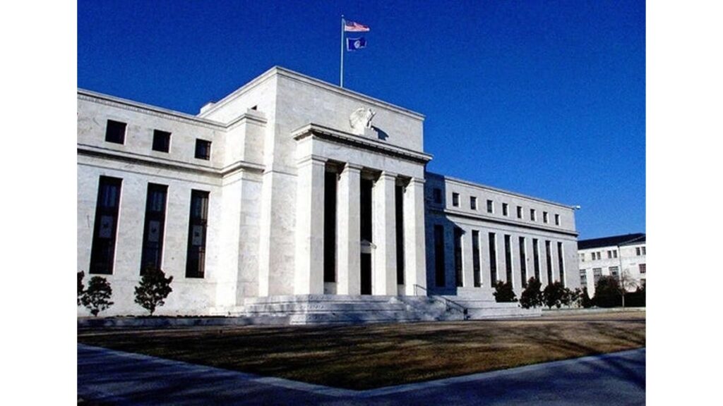 [経済] 米国の経済活動、４月上旬から５月中旬に「拡大続けた」…ＦＲＢが景況判断を上方修正