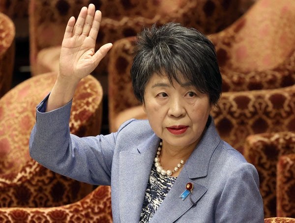 「小泉同窓会」誘い蹴った上川陽子外相の政治センス “次の首相”候補は永田町の作法に疎い？― 生臭いOBを煙たがったのか あうんの呼吸が通じない
