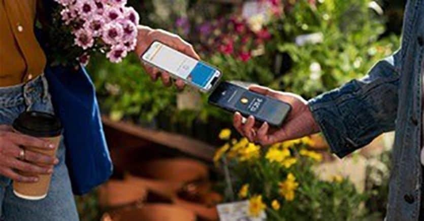 iPhone が POS になる: Apple の「タップ トゥ ペイ」がイタリアに登場 (加盟店のみ)