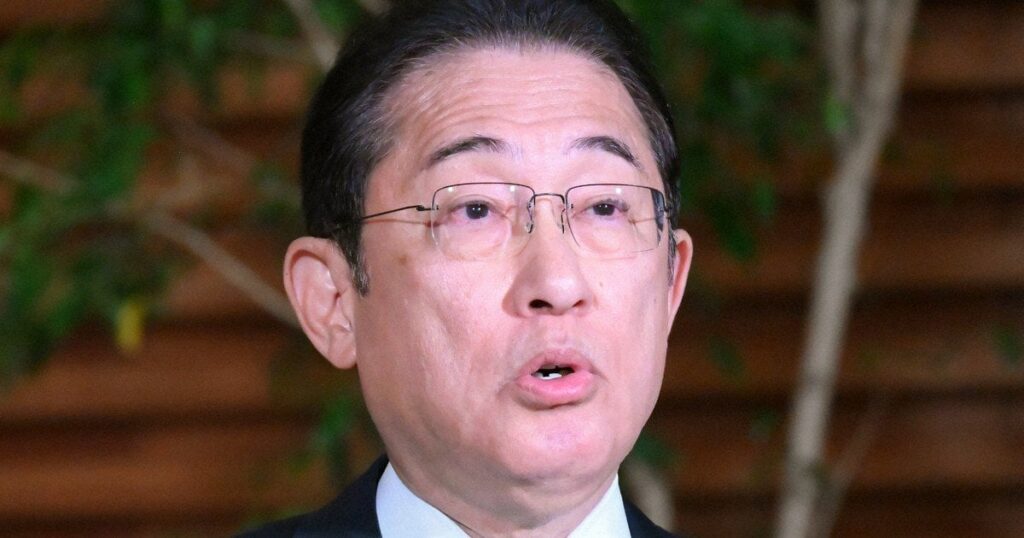 読む政治：自民支持層で「首相交代論」拮抗 比例代表投票先、立憲が自民上回る - 毎日新聞