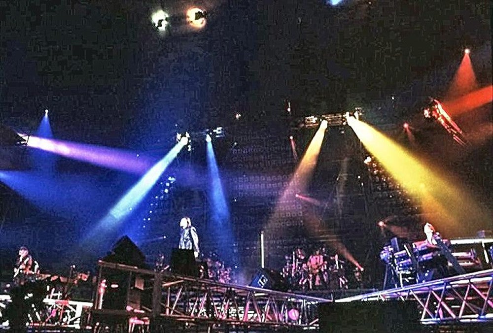 「活動終了」前最後のライブ（１９９４年、東京ドーム）