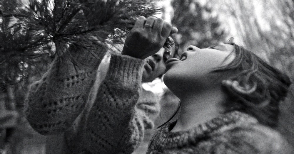 「人間の境界」から