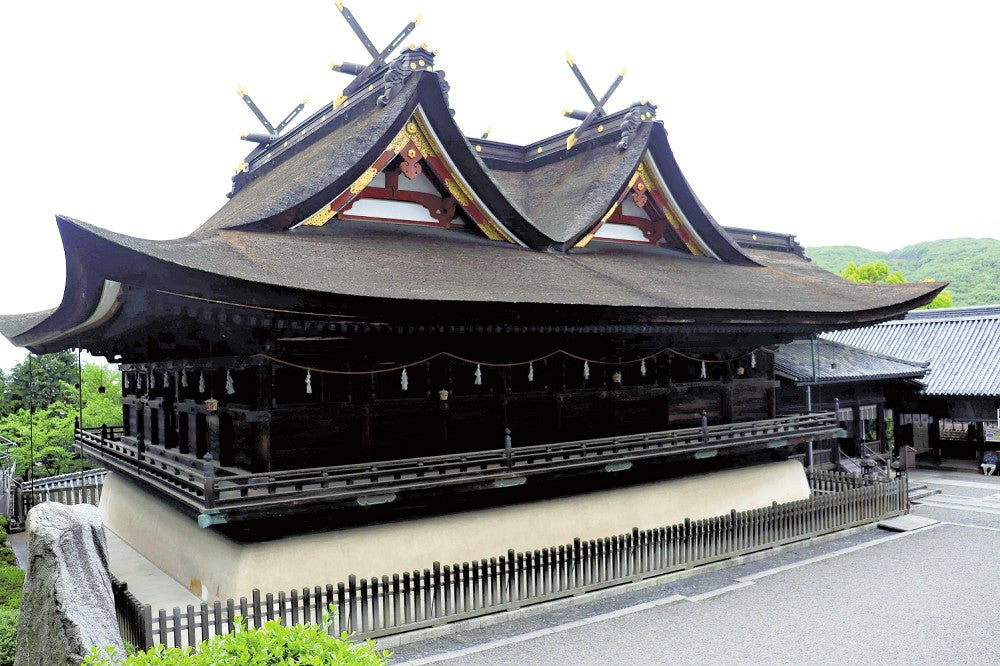 国宝に指定されている本殿・拝殿