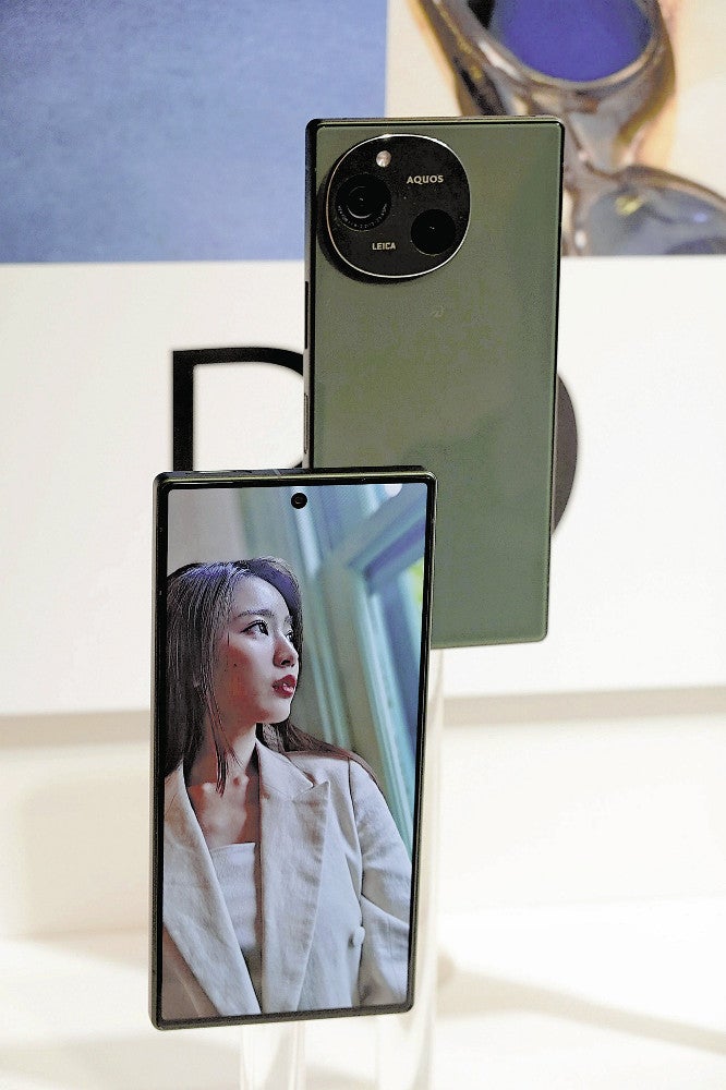 生成ＡＩによる留守番電話の要約機能を備えたスマートフォン（東京都港区で）