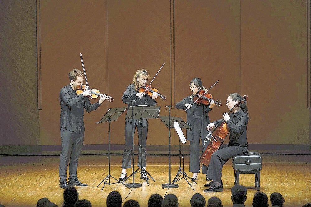 写真提供　トリトン・アーツ・ネットワーク／（ｃ）大窪道治