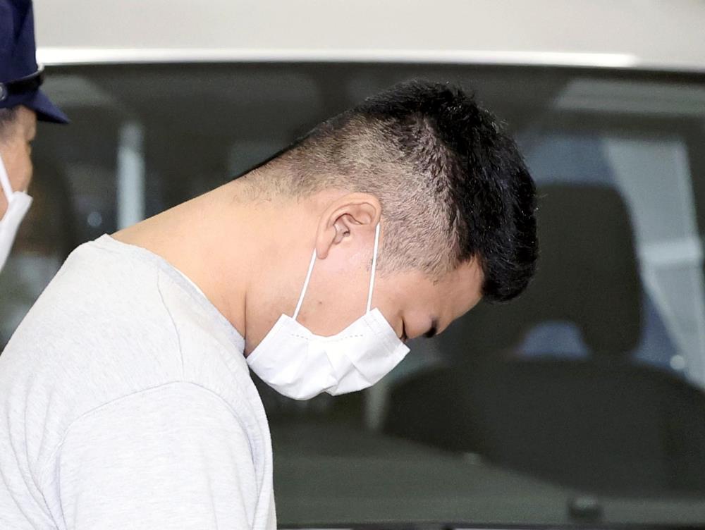 平山綾拳容疑者（４月２２日、東京都品川区で）