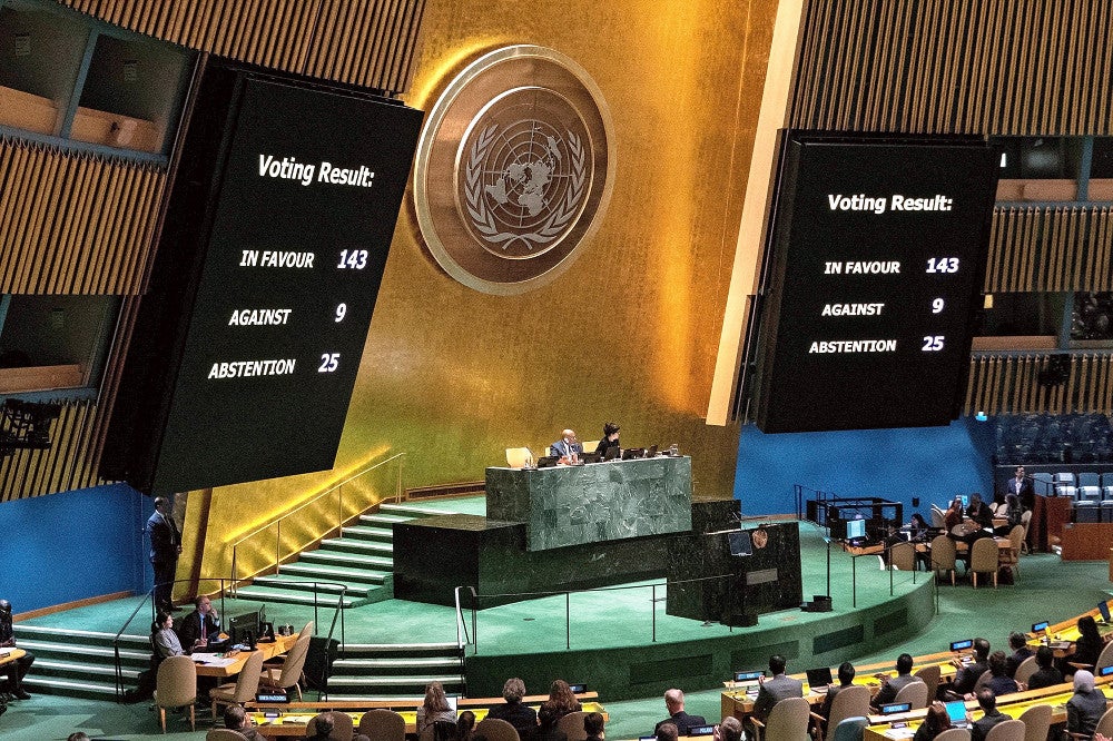パレスチナの国連への加盟を支持する決議案が賛成多数で採択された（１０日）＝ロイター