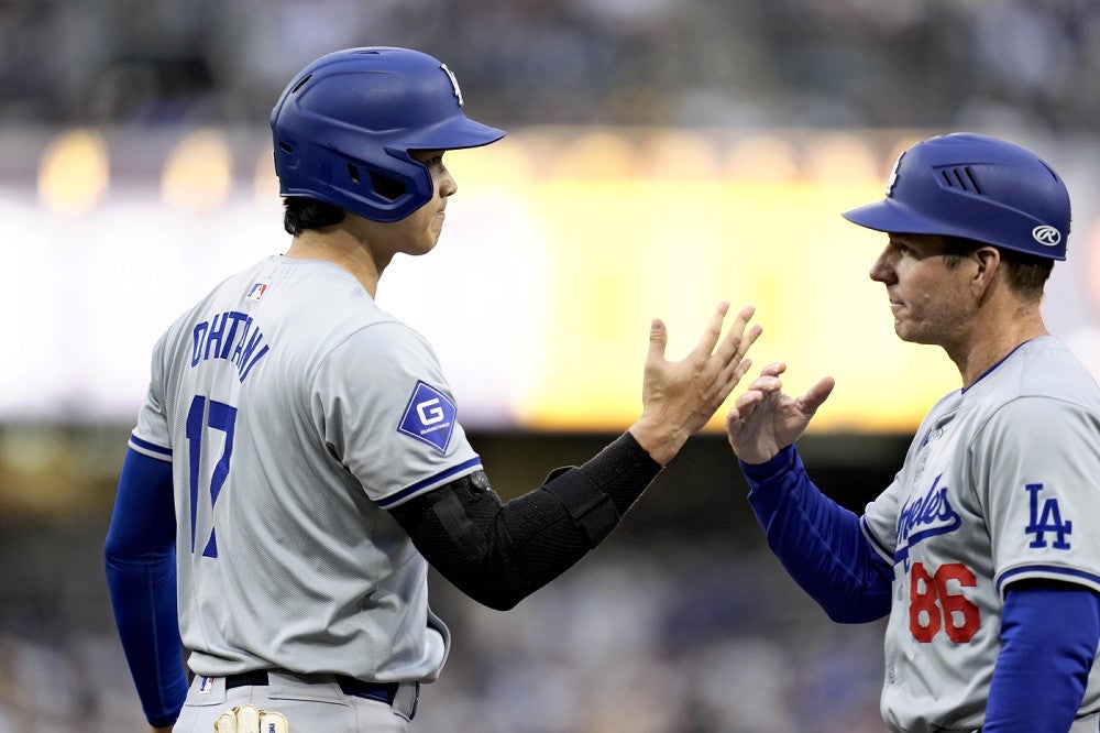 ６回に四球を選んだ大谷（１１日、米サンディエゴで）＝ＡＰ