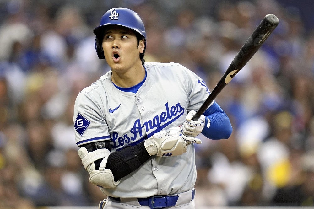 先発メンバーを外れた大谷翔平（１１日のパドレス戦で）＝ＡＰ