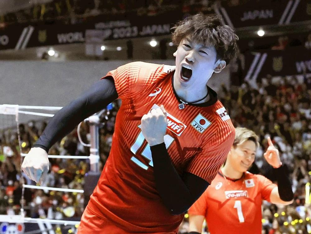 バレーボール男子パリ五輪予選でポイントを奪い、喜ぶ石川祐希（２０２３年１０月撮影）