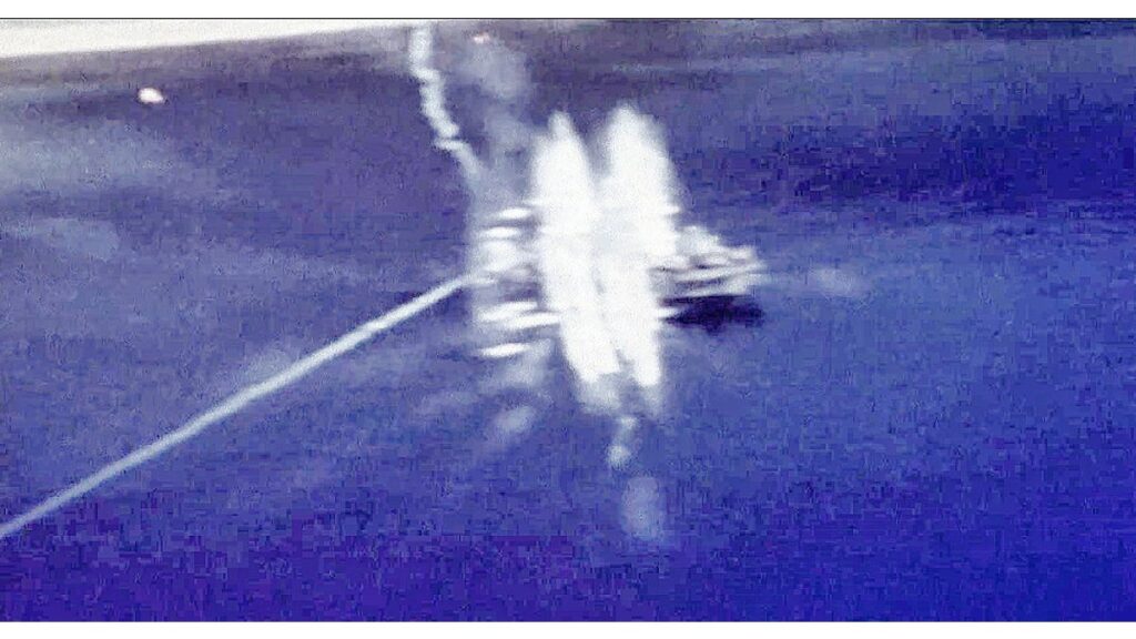 [ニュース] 市史にも載っていない「空襲」１分９秒の映像で残る…佐賀県・唐津港の小型船を爆撃、米軍が撮影