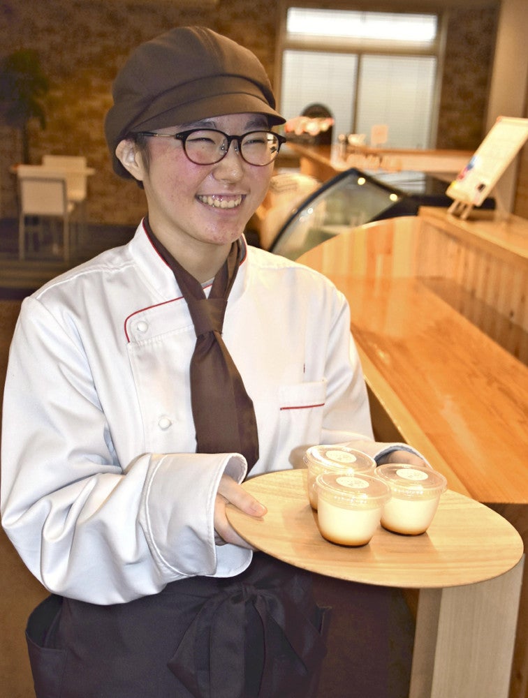 「幼い頃から慣れ親しんだ商店街のにぎわい向上にも貢献したい」と語る久保浦さん