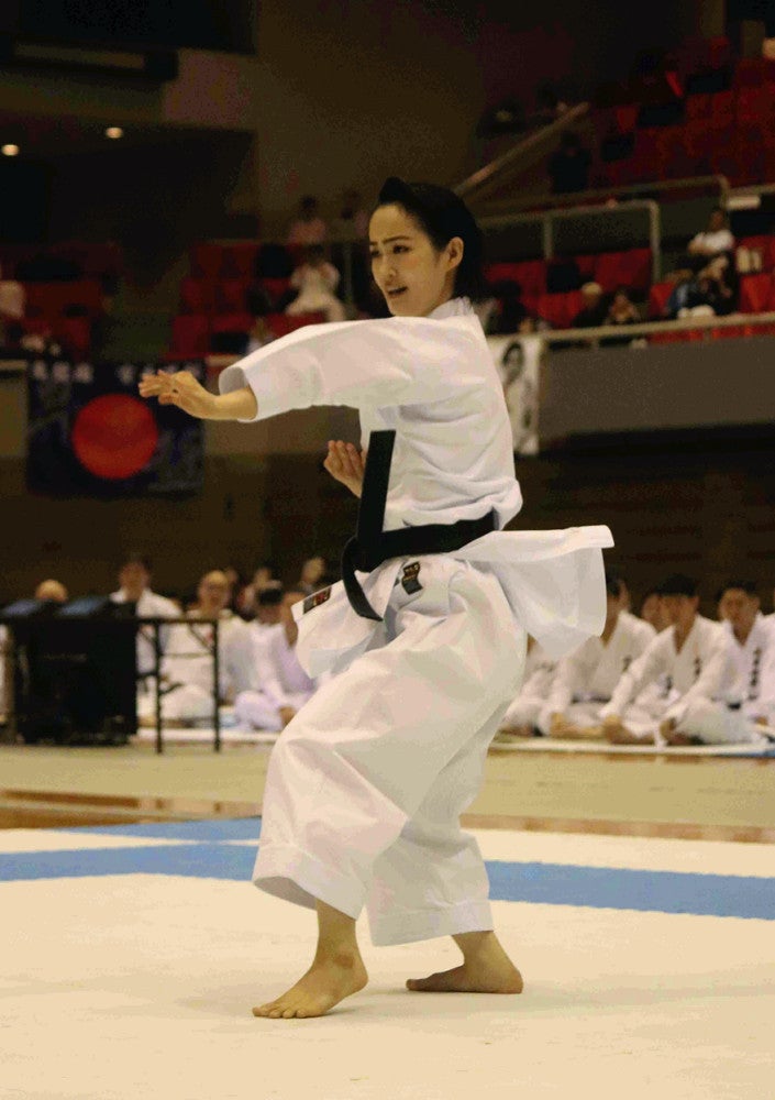 演武を披露する清水希容