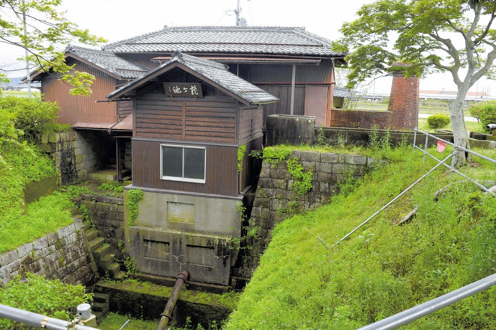 世界かんがい施設遺産の国内審査を通過した龍ケ池揚水機場（滋賀県豊郷町で）
