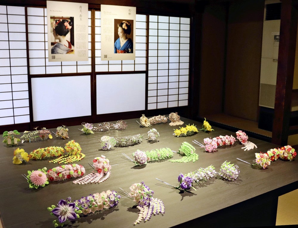 毎月替わる舞妓の花かんざし（東山区で）