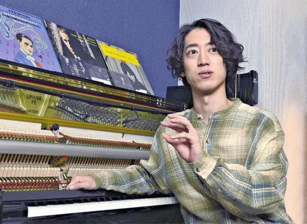 ピアニストの角野隼斗さん＝園田寛志郎撮影