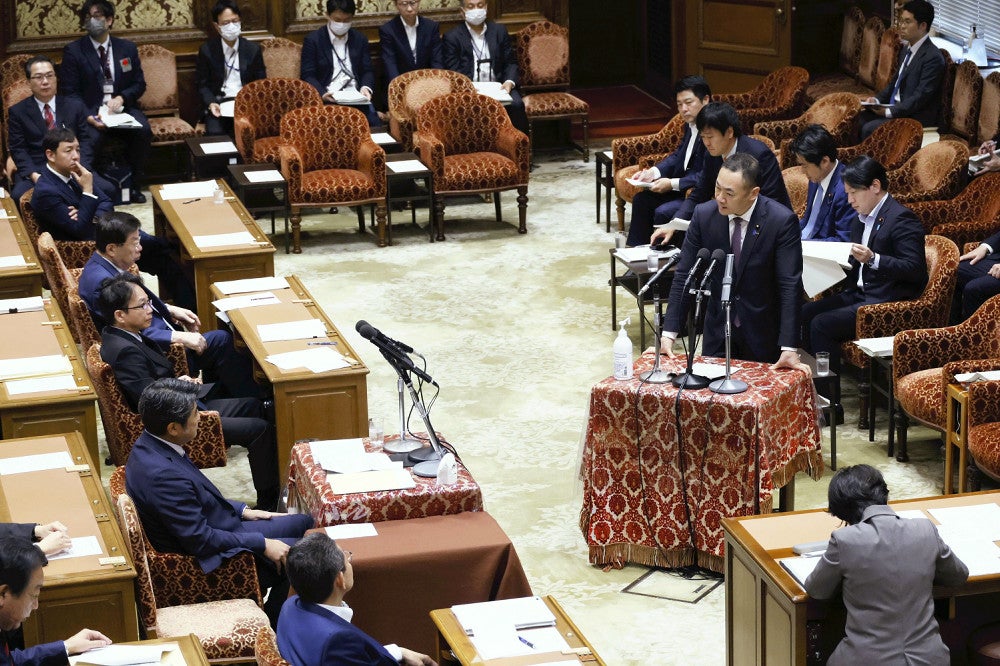 政治資金規正法改正について議論する衆院政治改革特別委員会（２３日午前、国会で）＝川口正峰撮影