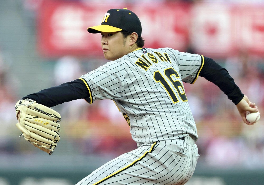 ６回無失点の好投を見せた西勇（２３日）＝東直哉撮影