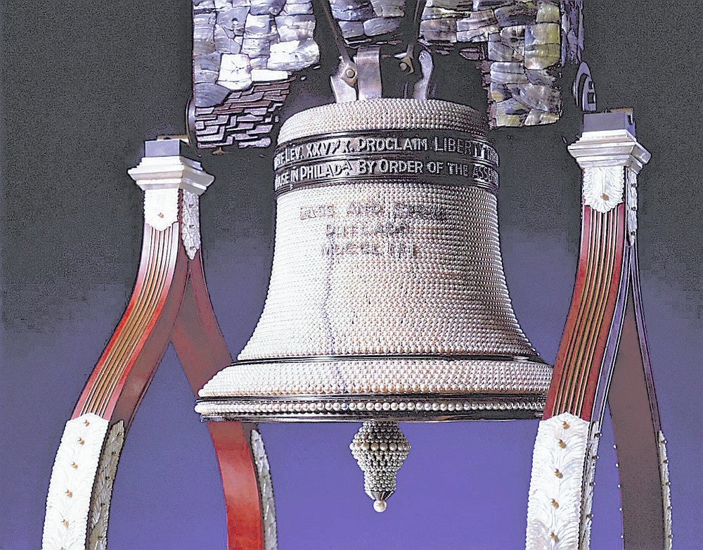 万博に出展されるミキモトの「自由の鐘」（県提供）