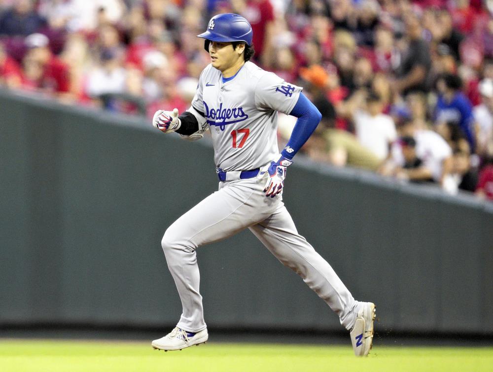 レッズ戦で三塁打を放った大谷翔平＝ＡＰ