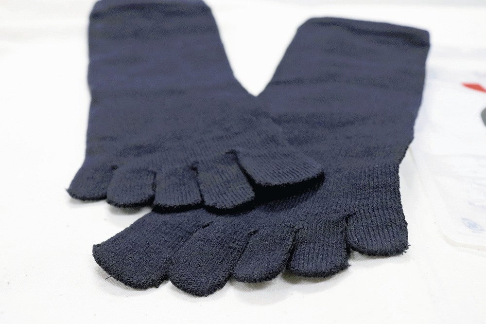 マニラ麻の和紙で作った靴下