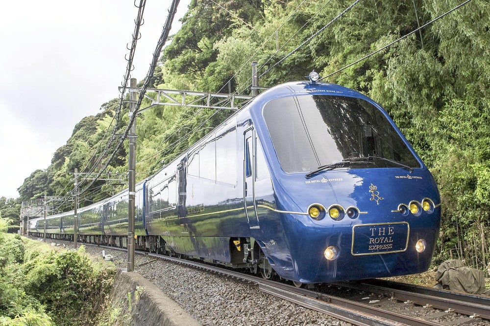 東急の豪華観光列車「ザ・ロイヤルエクスプレス」（同社提供）