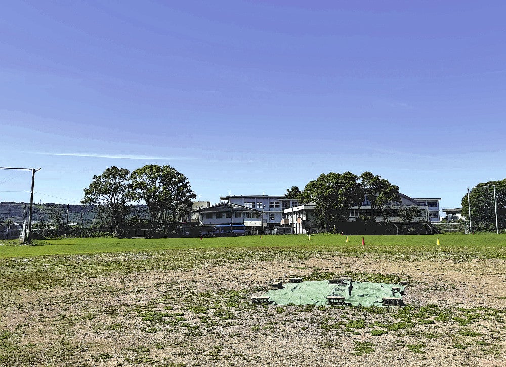 天然芝の多目的グラウンドに整備される旧都農高の南側グラウンド