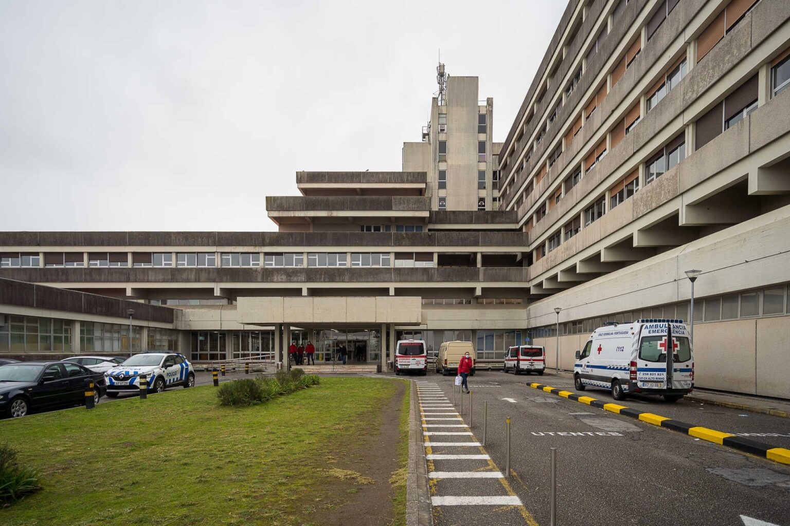 ヴィアナ病院、検査中に緑色のブレスレットを受け取った男性の死亡について捜査を開始