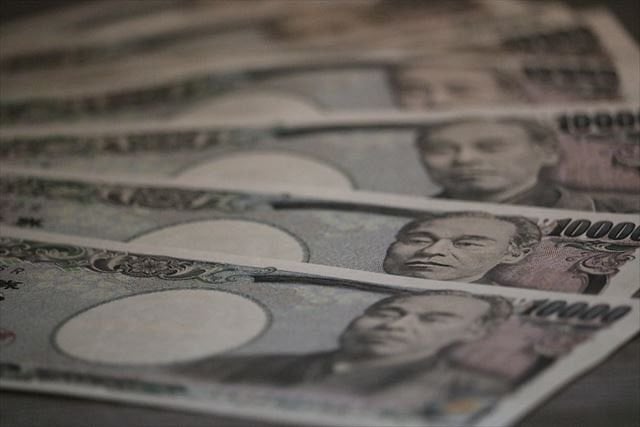 退職金ゼロにする奇策が全国自治体で横行 非正規公務員5.8万人、勤務が毎日15分短いだけで「パート扱い」
