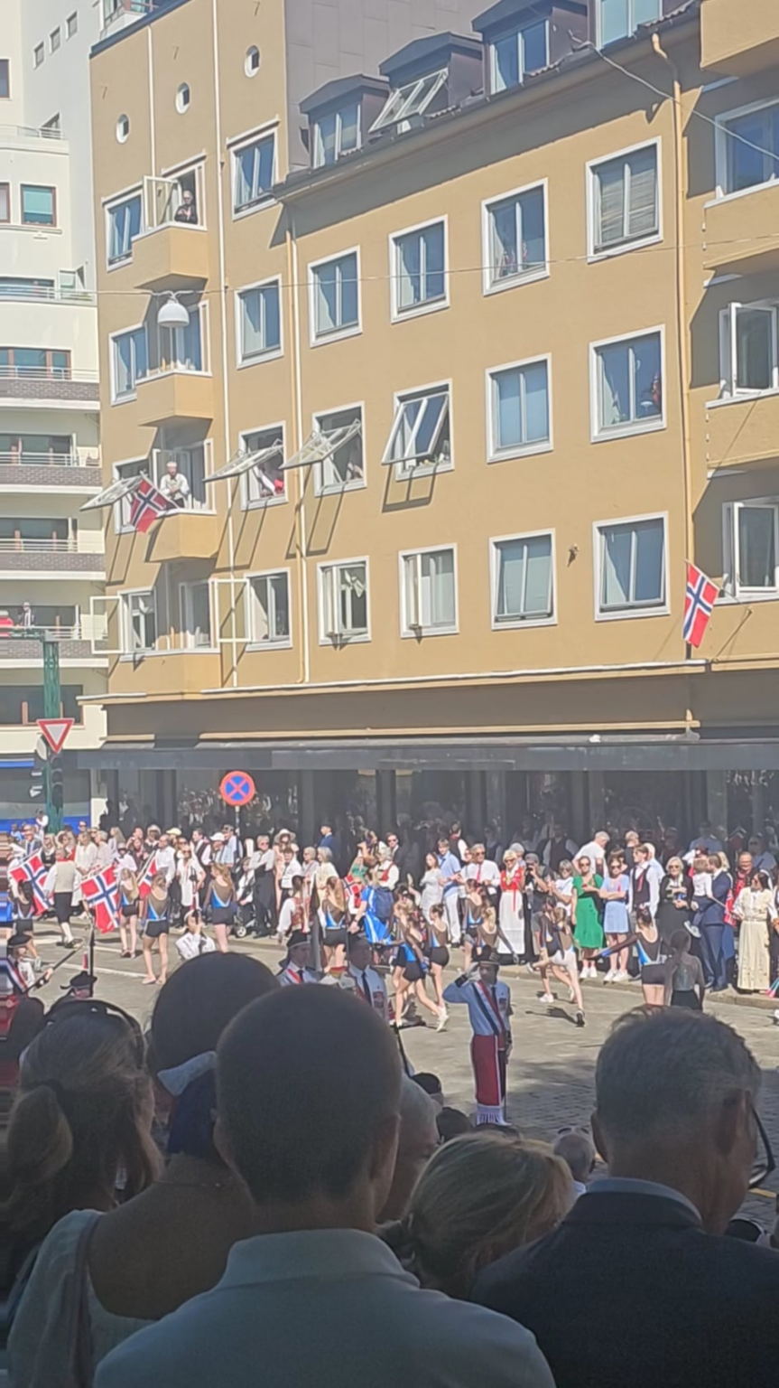 ノルウェー 5月17日