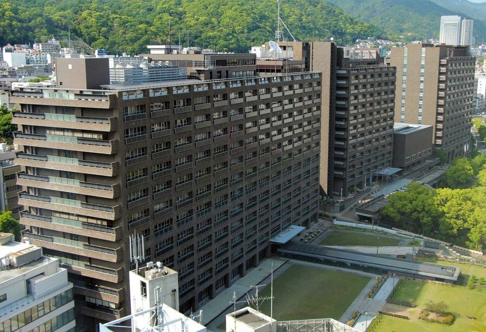 斎藤知事批判文書問題 県が関係者の処分発表、前県民局長を停職3カ月 高級トースター受け取った部長は訓告 - 神戸新聞NEXT