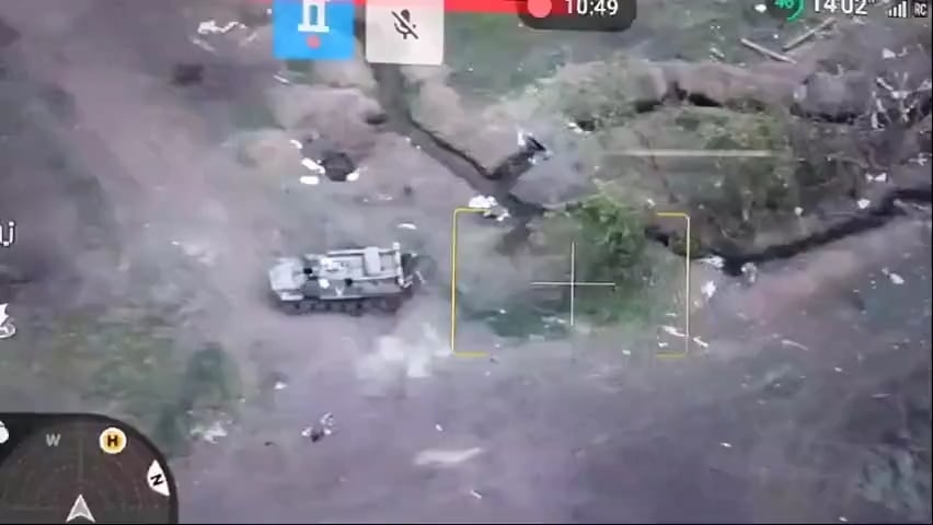ロシア軍はウクライナ軍陣地への攻撃を試みたが、すぐにAPCを降ろしている間に排除された。