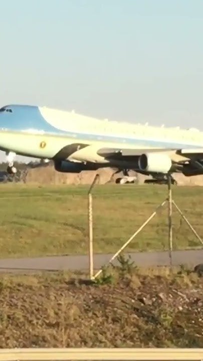 米国大統領の飛行機がヘルシンキ・ヴァンター空港に着陸