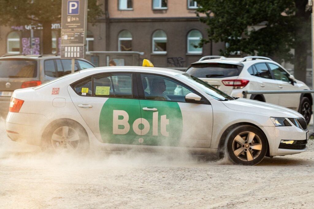 ボルティスは発酵します。 ドライバーによると、運転する価値はなく、会社はサービスに競争力があると信じている